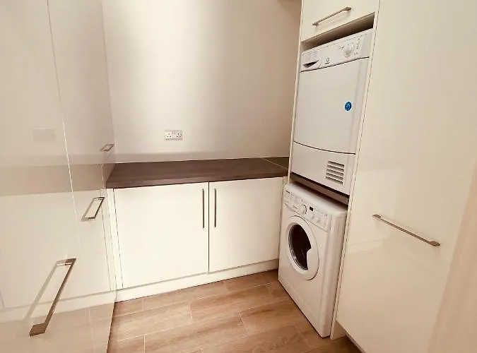 Appartement Apt 4 - Silver Spruce