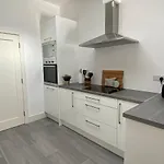 Apt 4 - Silver Spruce Appartamento Cill Airne
